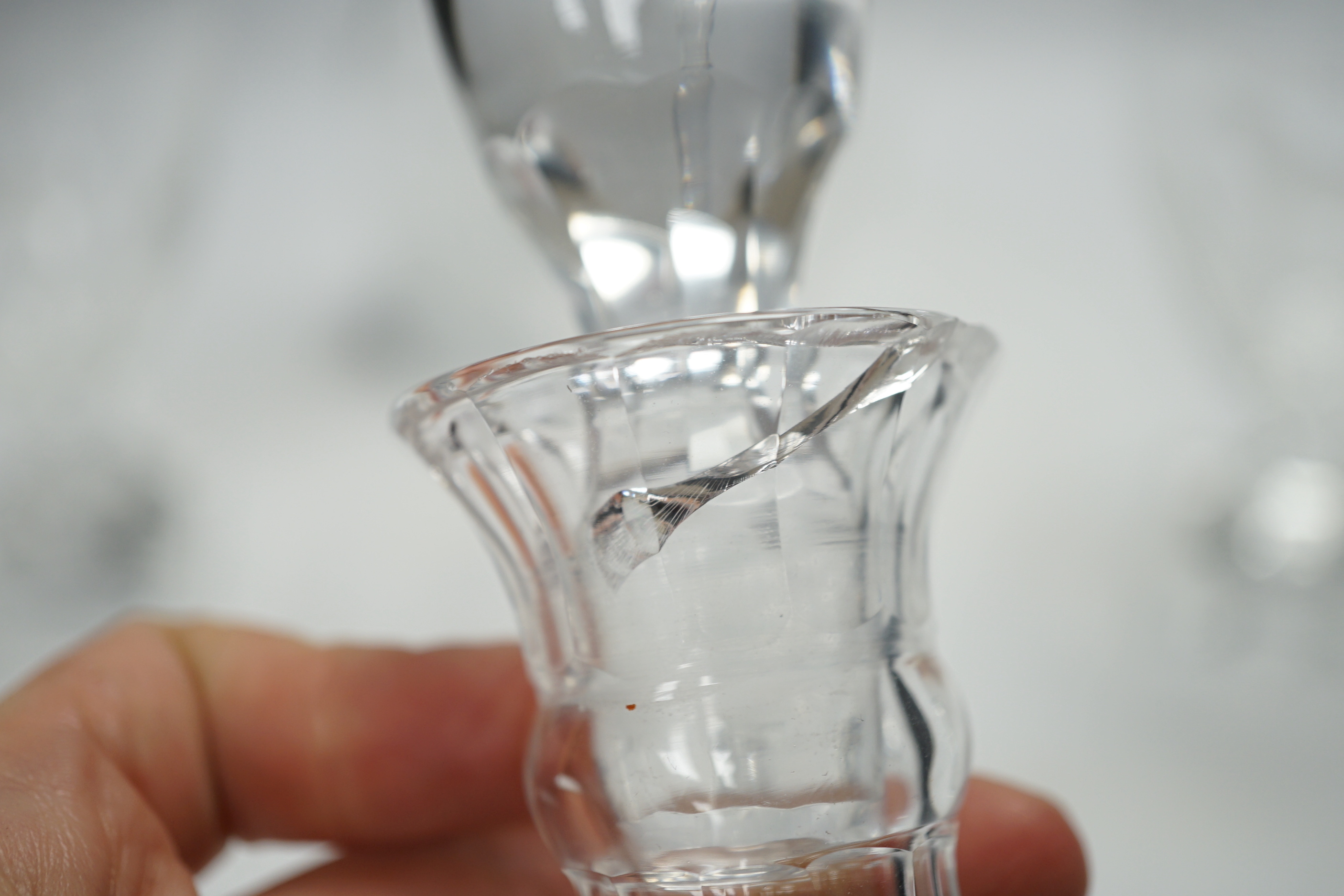 A suite of George III-style drinking glassware, consisting of a pair of decanters and stoppers and three square based rummers, each engraved with an image of the legendary racehorse, High Flyer, decanters 24.5cm, Please